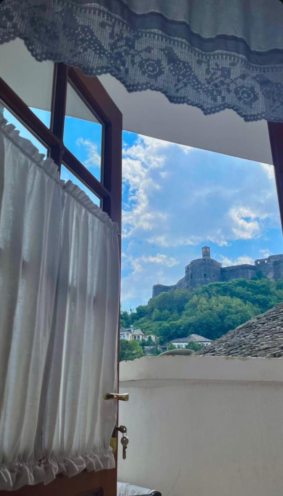 Cico Hostel &Private Room Gjirokaster Exterior photo
